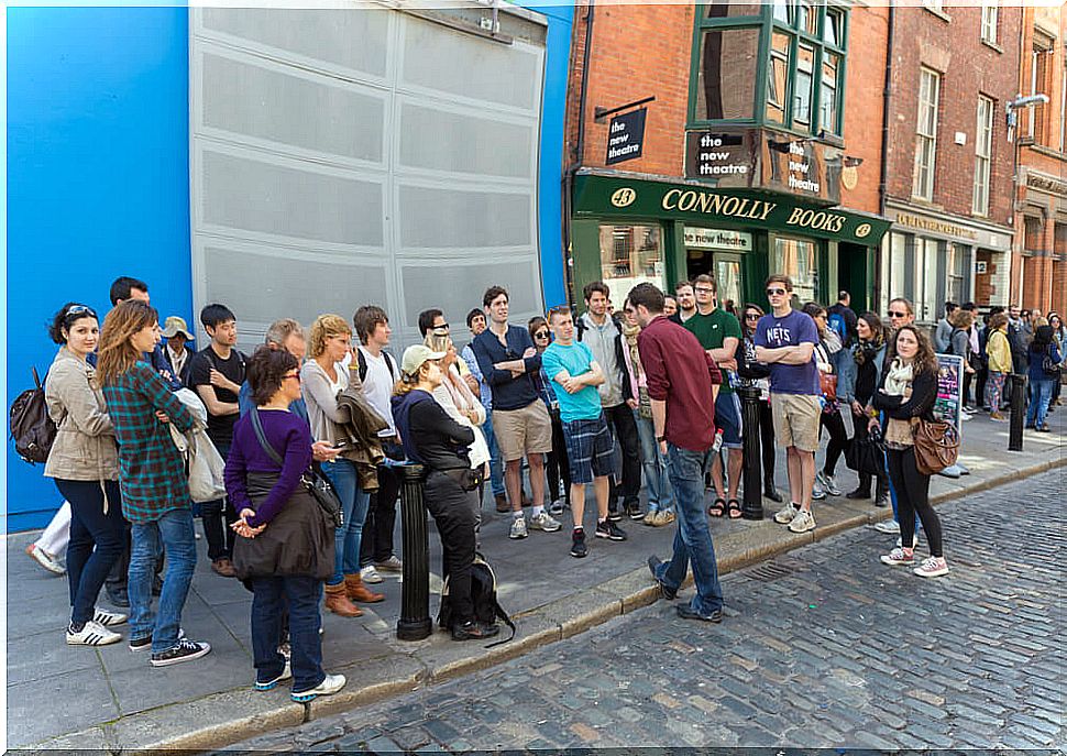 Tourists on a free tour