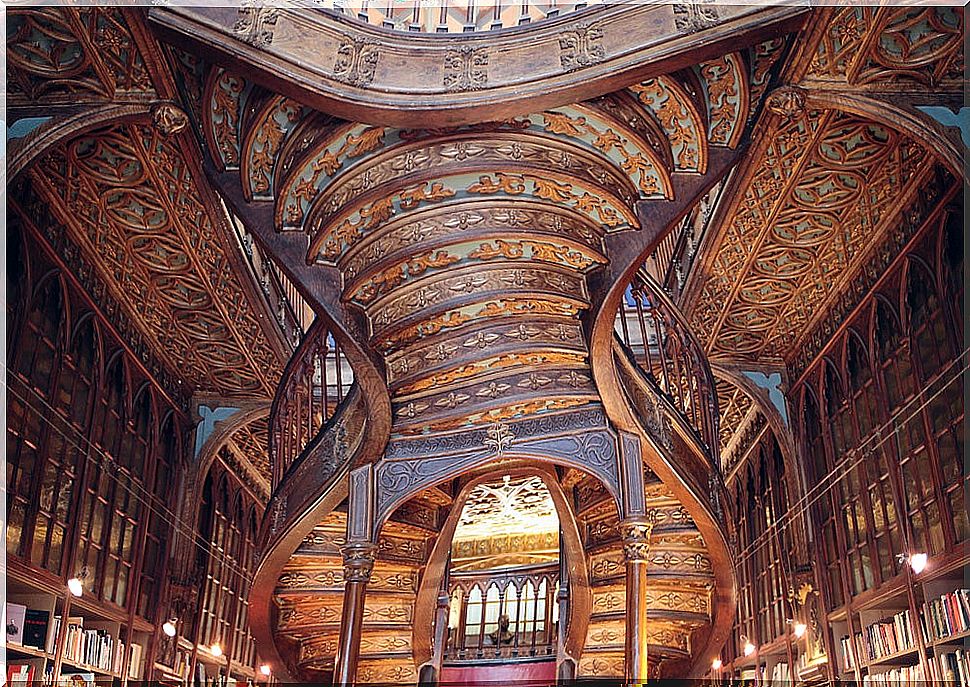 Lello and Irmao bookstore stairs