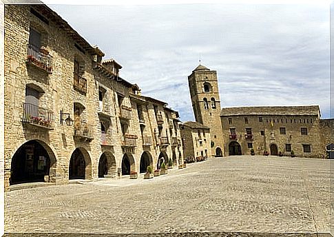 Aínsa, one of the most beautiful towns in Huesca