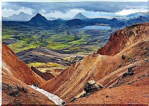 Landscape of Iceland, a country for adventurous travelers