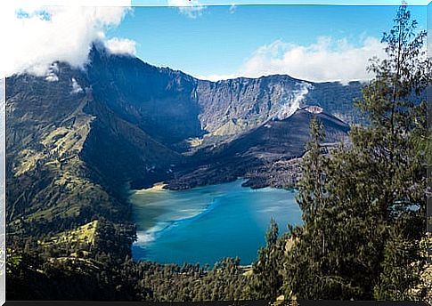 Gunund Rinjani National Park in Lombok