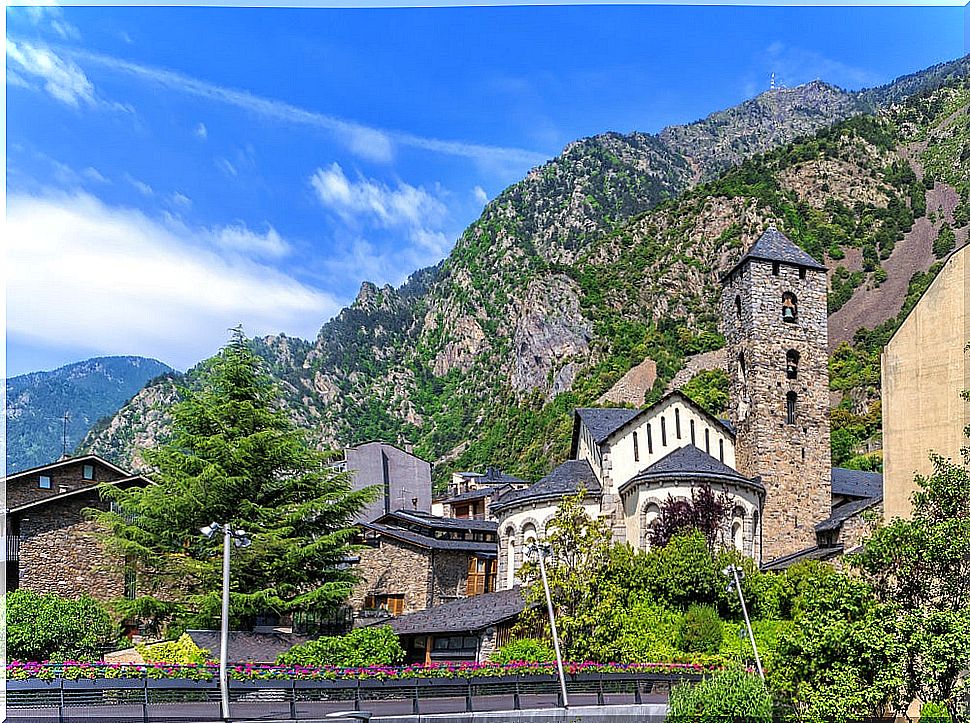 Weather in Andorra la Vella, view of the city