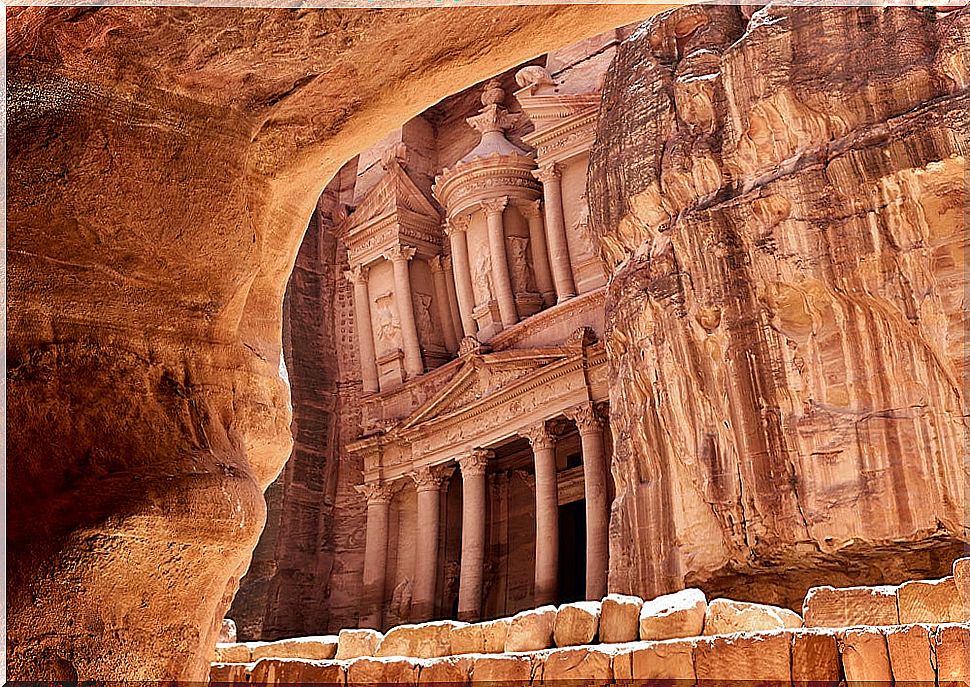 Complete guide and tips for visiting Petra