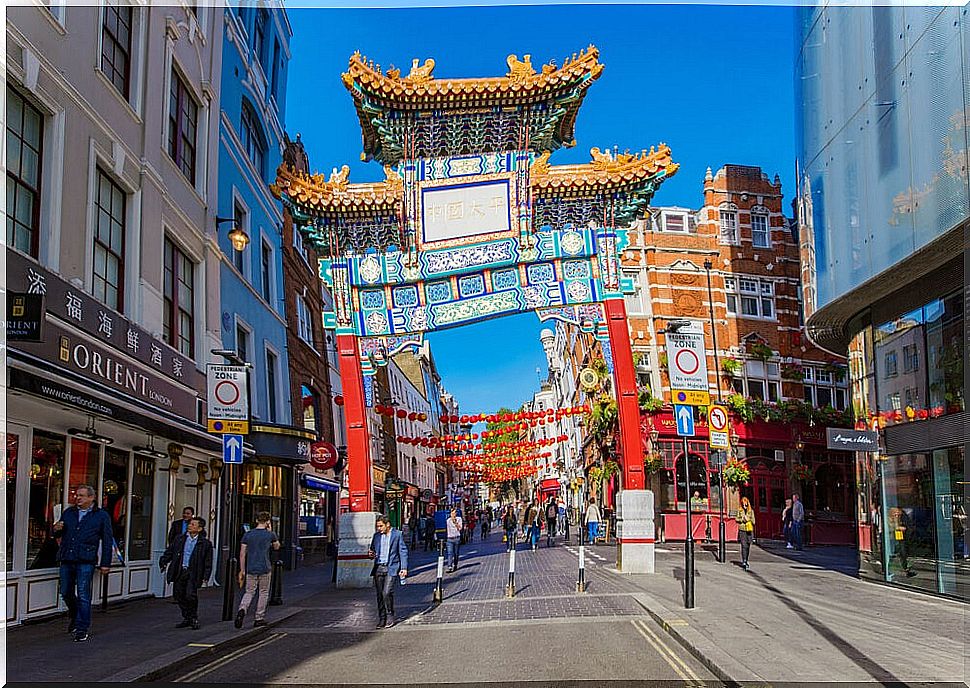 Entrance to Chinatown in London