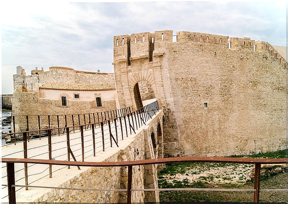 Access to the castle of Maniace