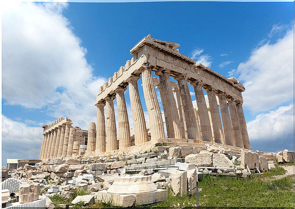 History and legends of the wonderful Parthenon of Athens