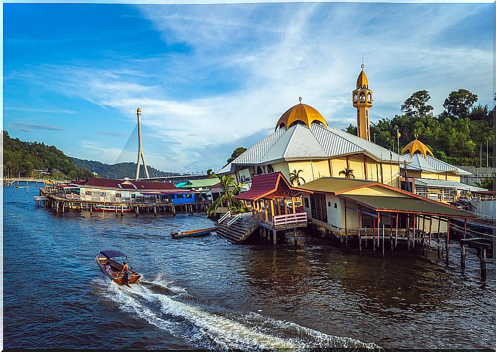 Kampong Ayer: a unique floating village