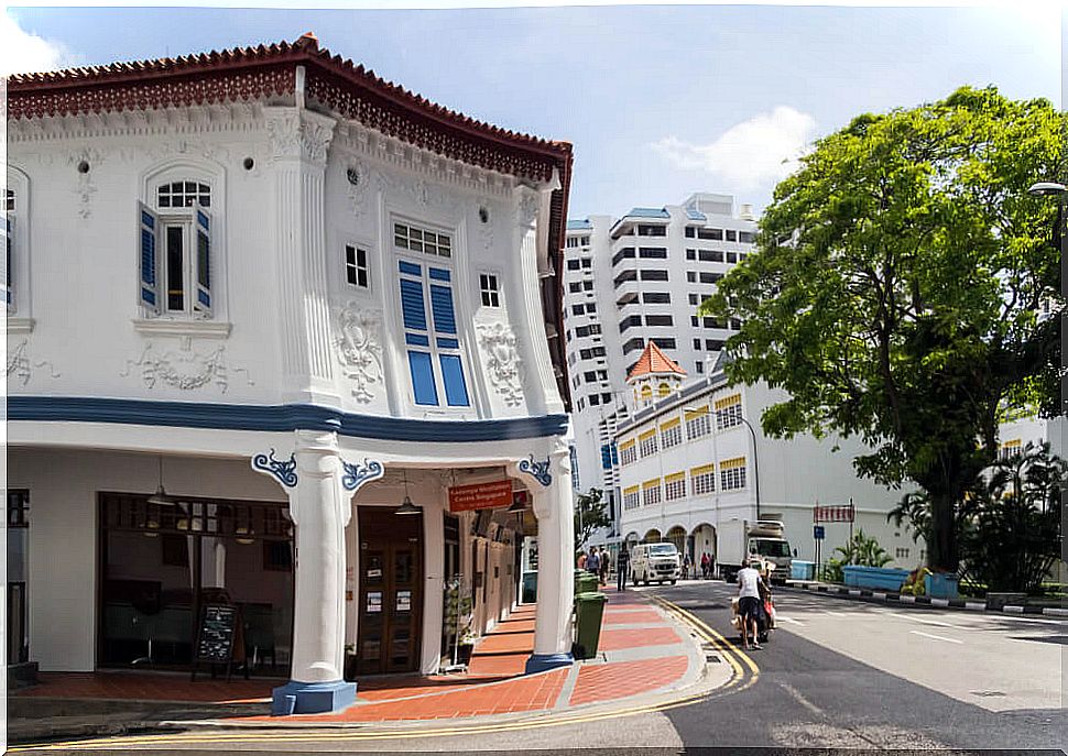 Life on the streets of Tiong Bahru, Singapore