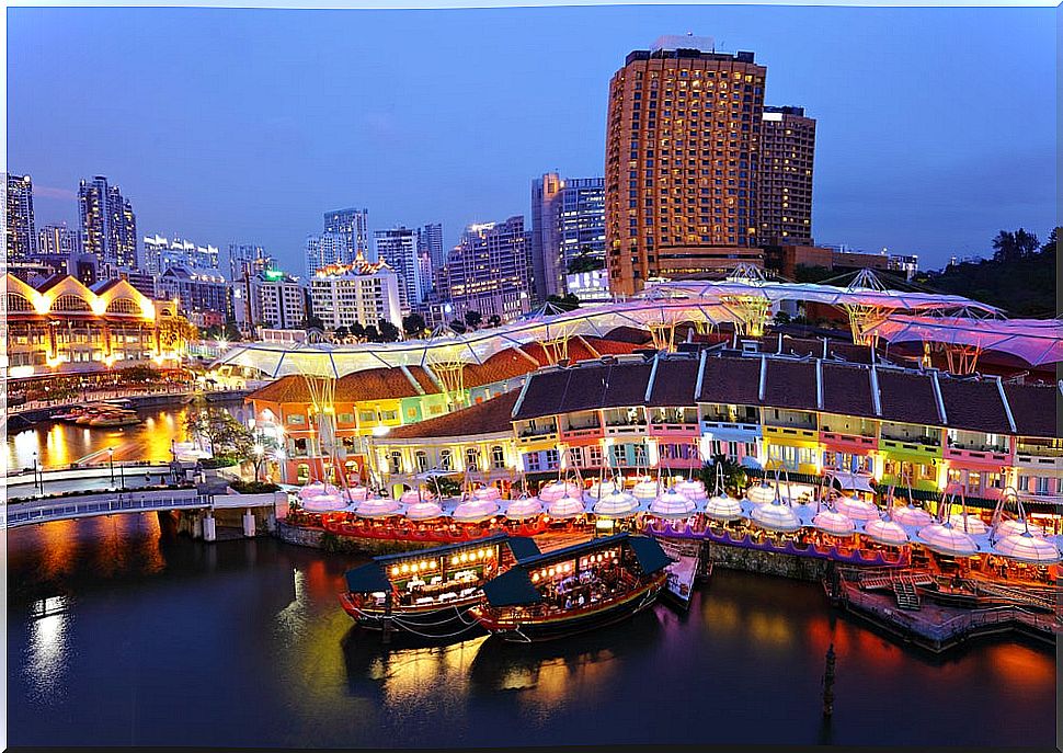 Clarke Quay, we visit the leisure area of ​​Singapore