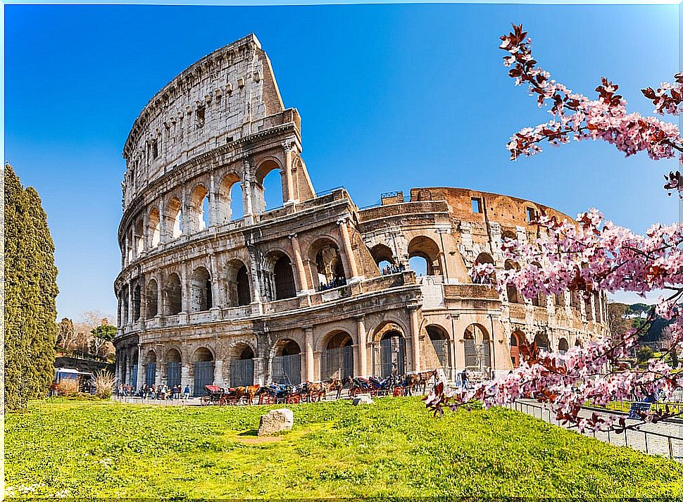 Roman Colosseum, stop on the map of Europe