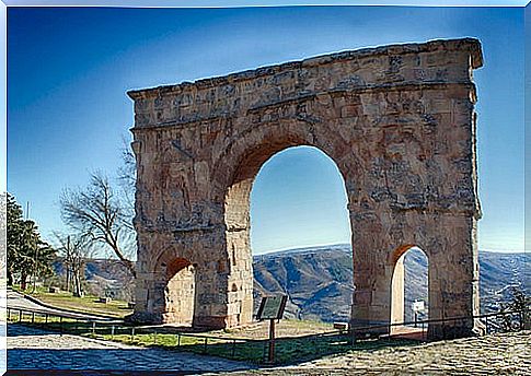 Medinaceli in Soria, a walk through history