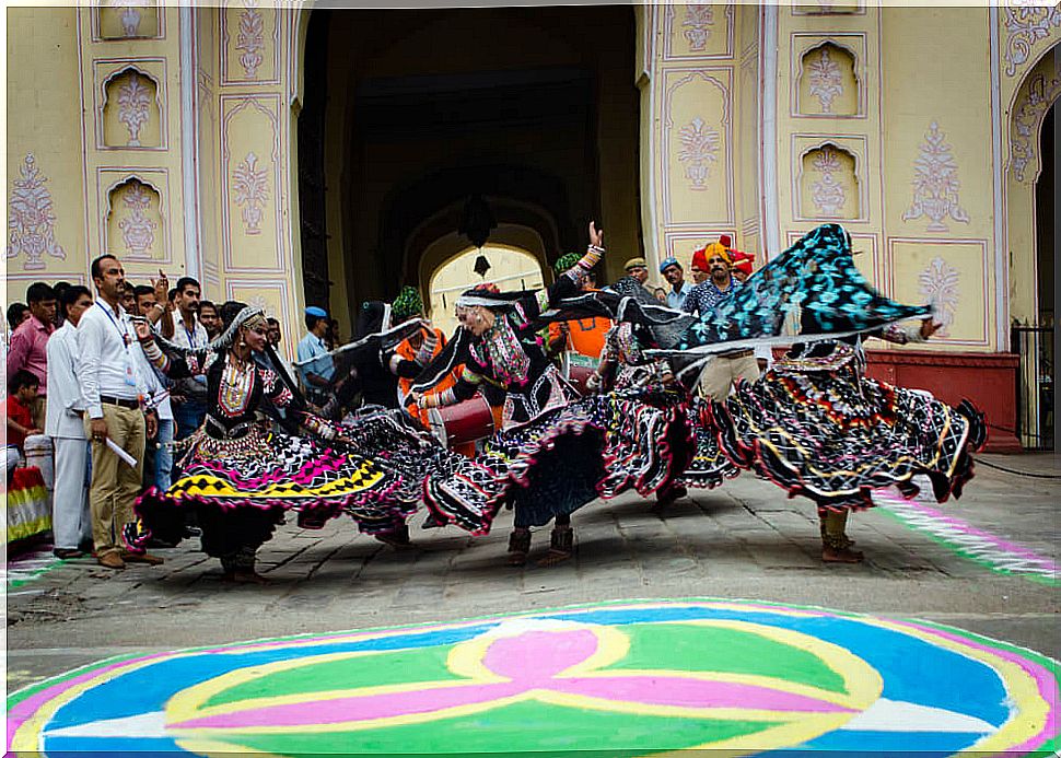 Women dancing on the Teej in India