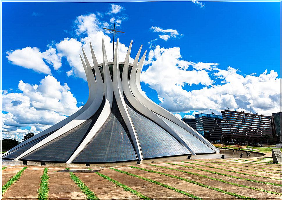 The cathedral of Brasilia: a unique design