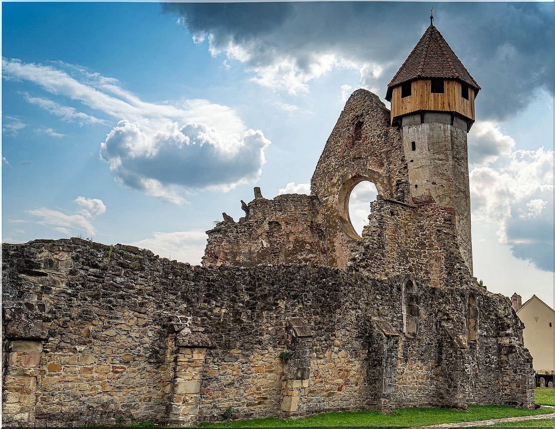 The Carta monastery is an example of the Gothic style in Transylvania.