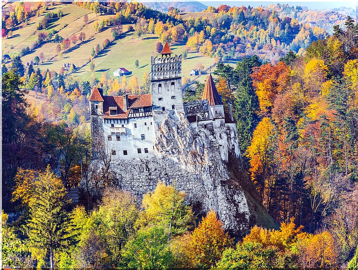 The Transylvanian Gothic style can be seen in buildings such as Bran Castle.