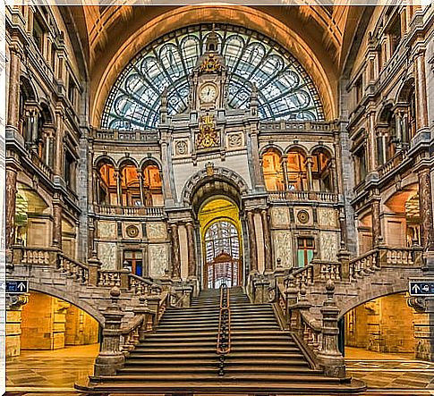 Antwerp railway station