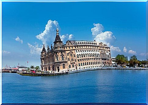 Amazing Train Stations, Haydarpasa in Istanbul