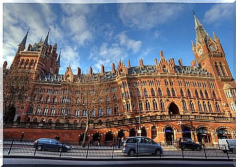 Train stations, St Pancras in London