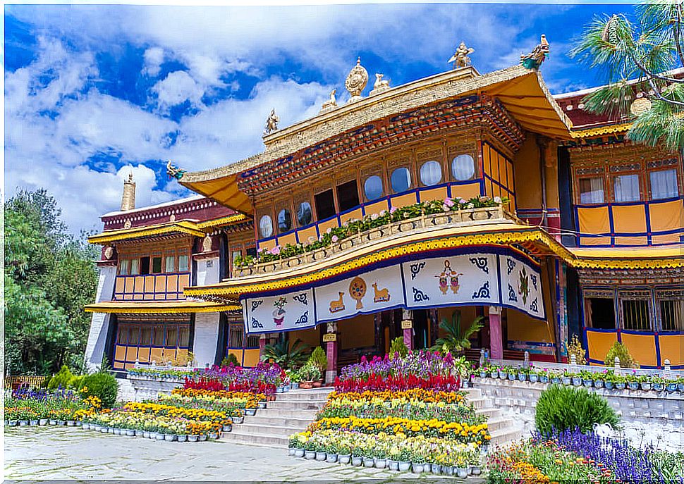 Norbulingka Palace, one of the attractions of Lhasa