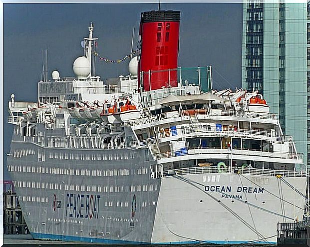 The Peace Boat, a volunteer opportunity