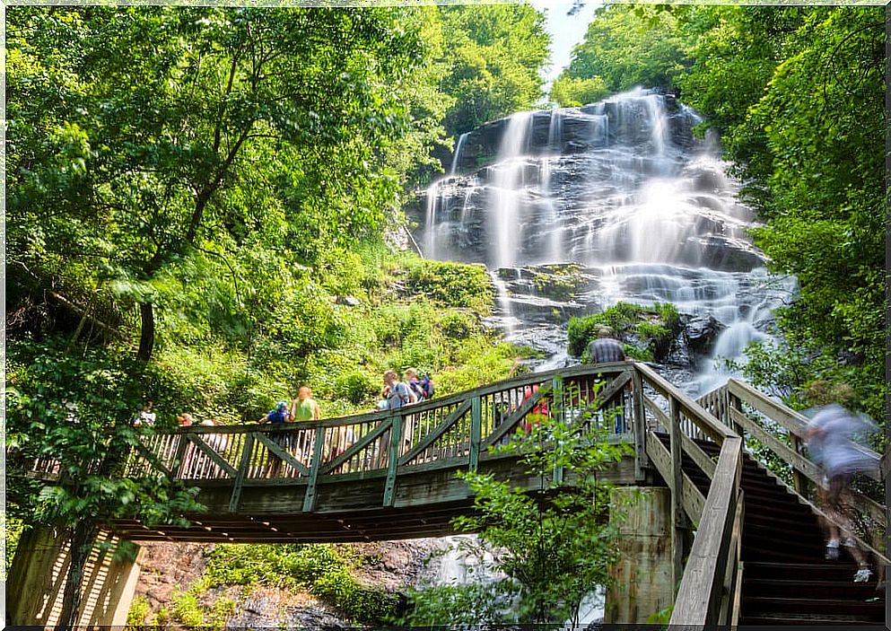 Amicaloa Falls in Georgia