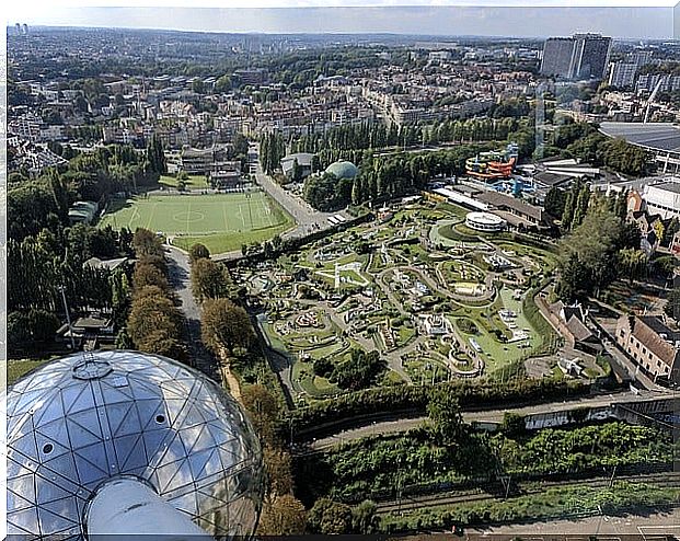 Visit the Atomium in Brussels, aerial view 