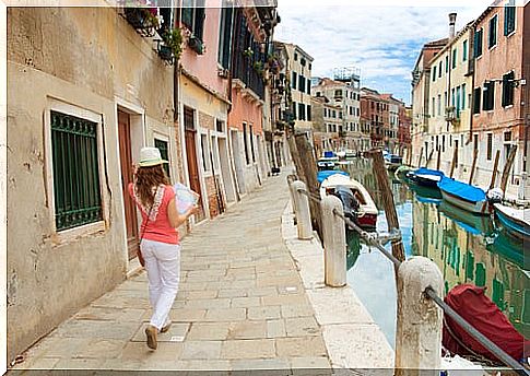 Traveler in Venice