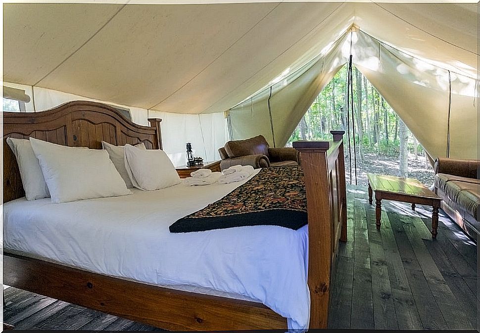 What is 'glamping'?  Discover the best luxury camps