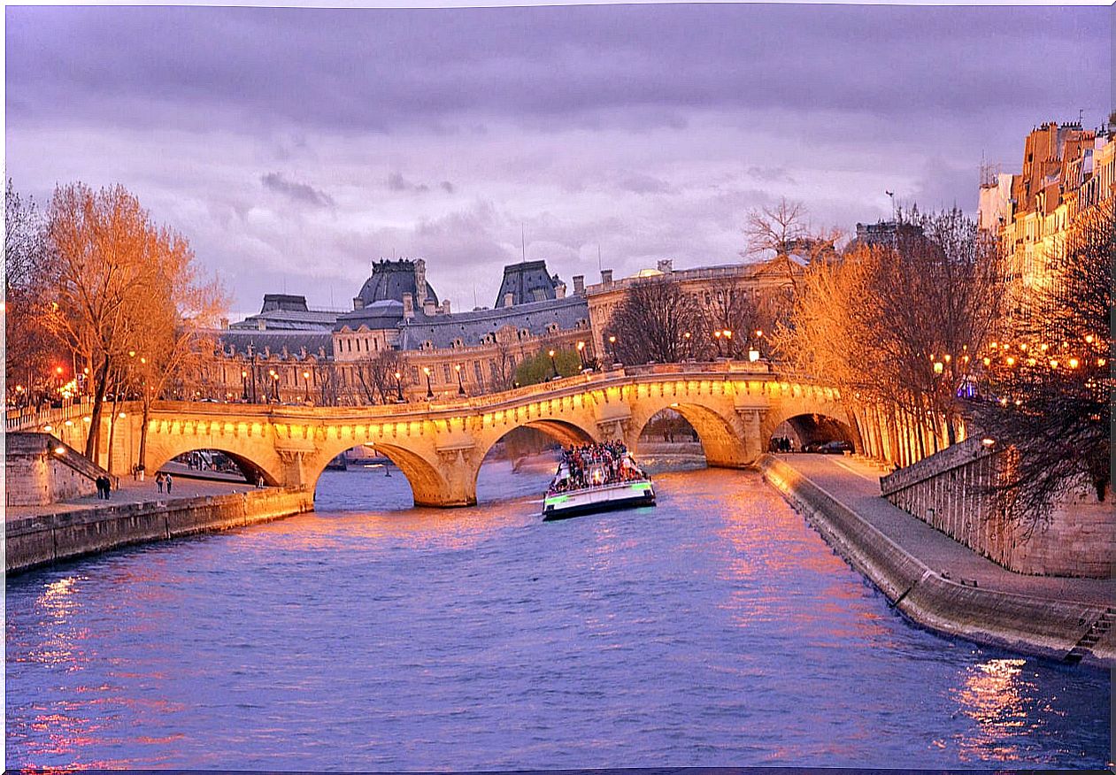 Cruises on the Seine River are an activity to do in Paris at night.