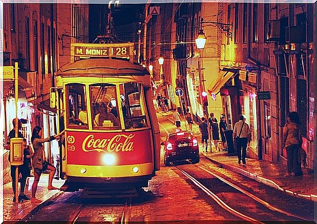 Night in Lisbon: tram