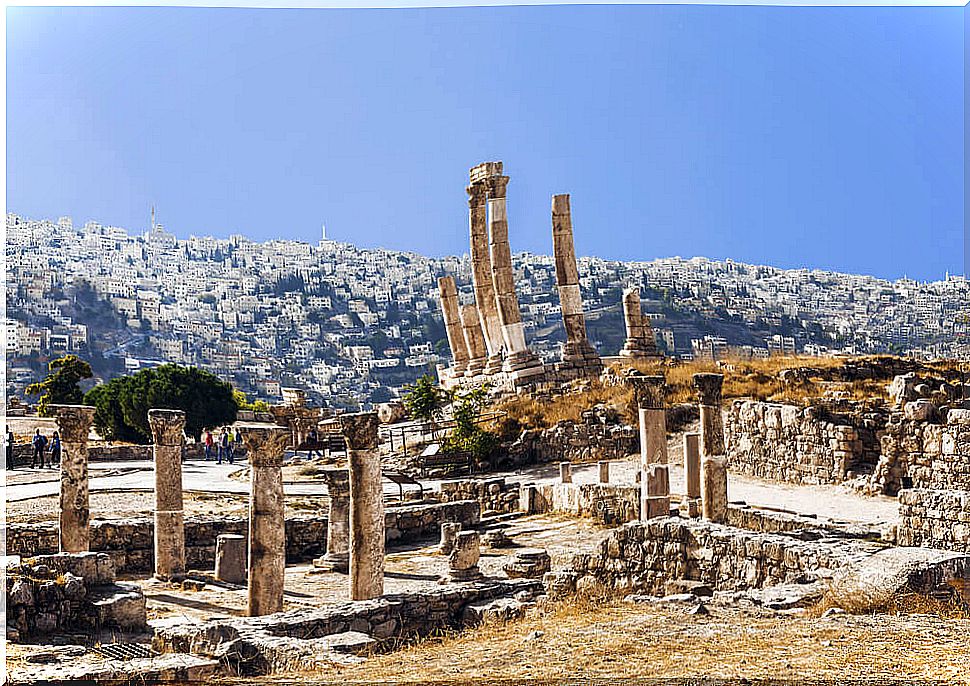 What to see in the Citadel of Amman, Jordan