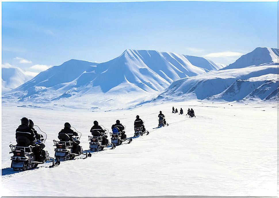 Snowmobiles in Spitsbergen